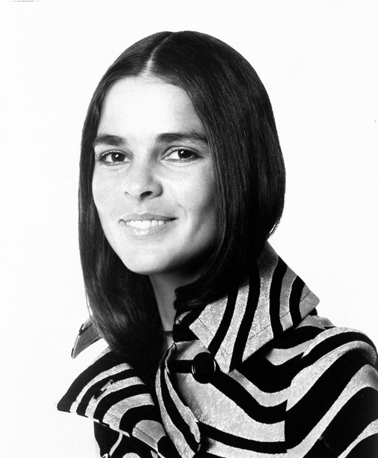 Ali MacGraw book