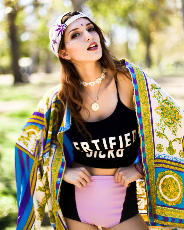 Dani Thorne Dani Thorne