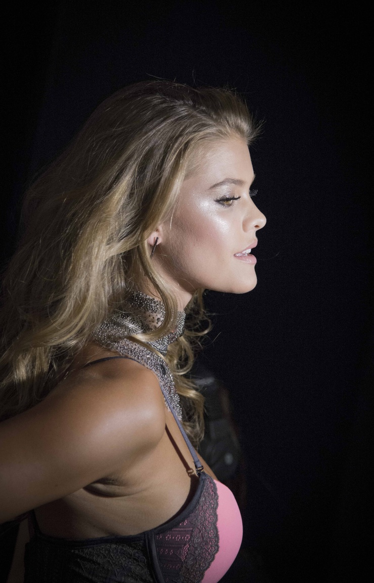 Nina Agdal Nina Agdal
