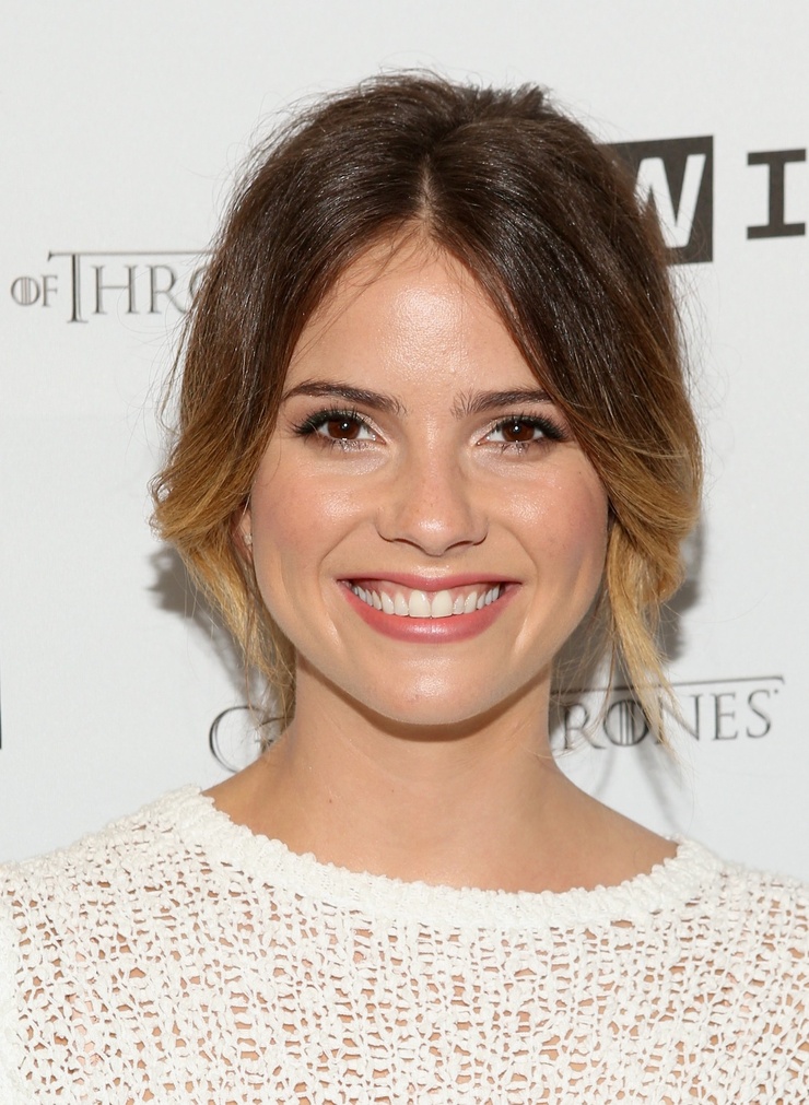 Shelley Hennig Shelley Hennig