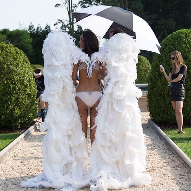 Lais Ribeiro Lais Ribeiro