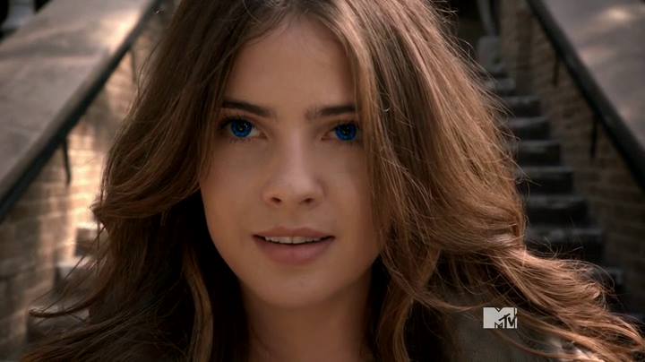 Shelley Hennig