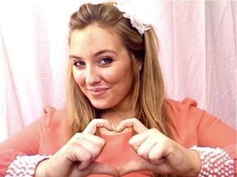 Chloe Agnew
