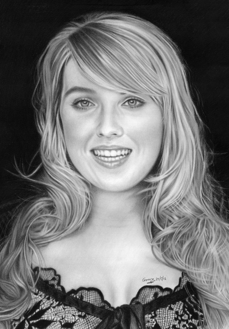 Chloe Agnew