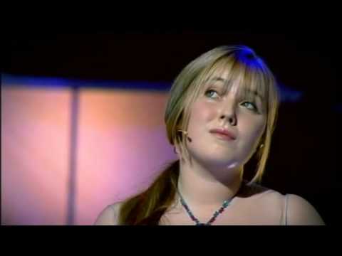 Chloe Agnew