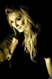 Chloe Agnew