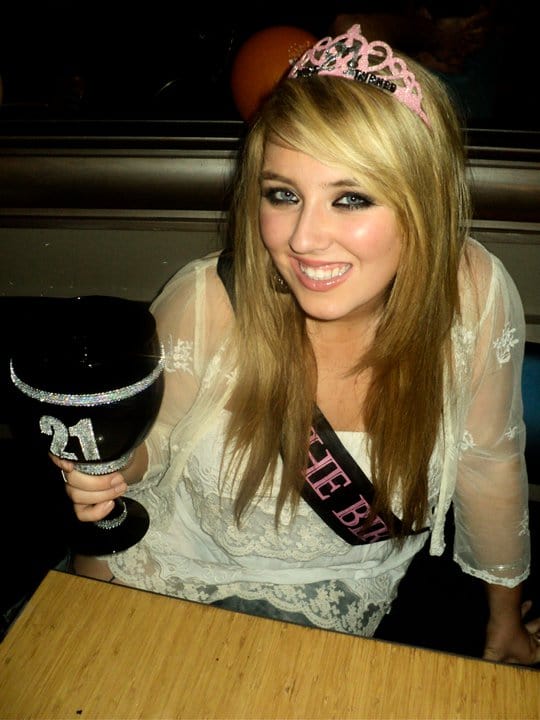 Chloe Agnew