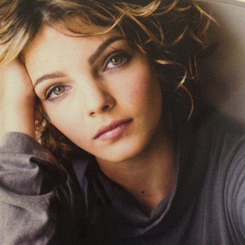 Camren Bicondova