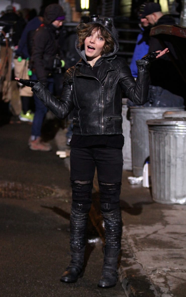 Camren Bicondova