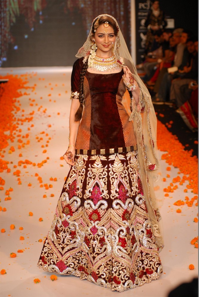 Zoya Afroz