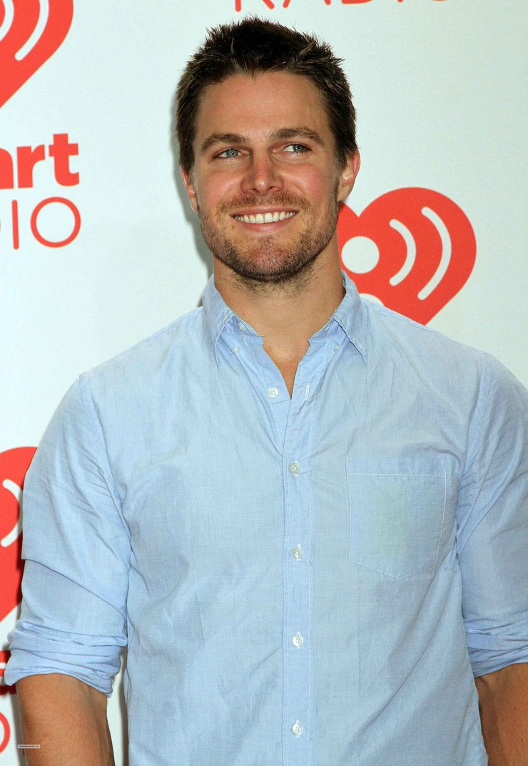 Stephen Amell