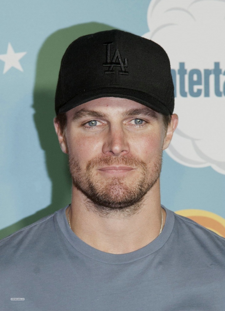 Stephen Amell