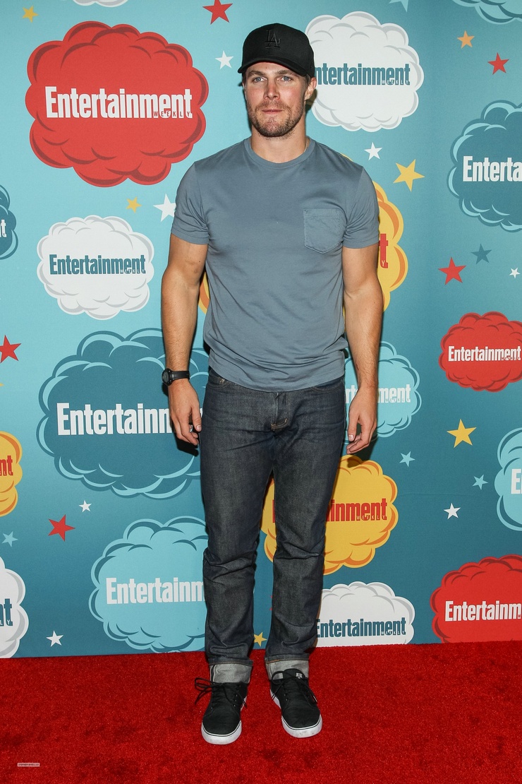 Stephen Amell