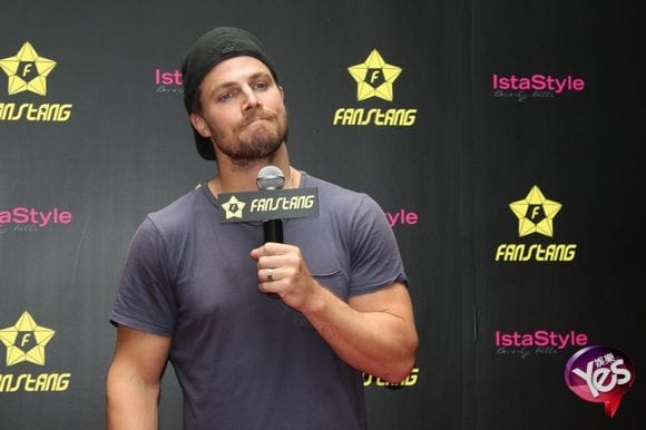 Stephen Amell