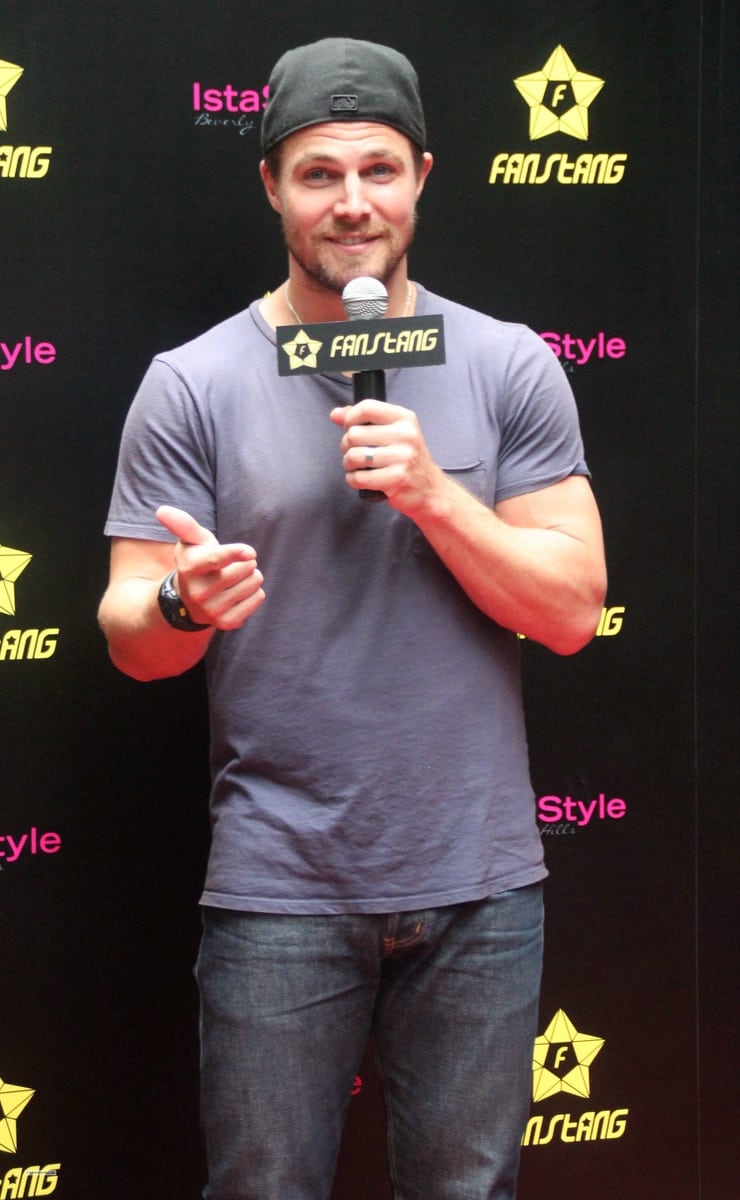 Stephen Amell