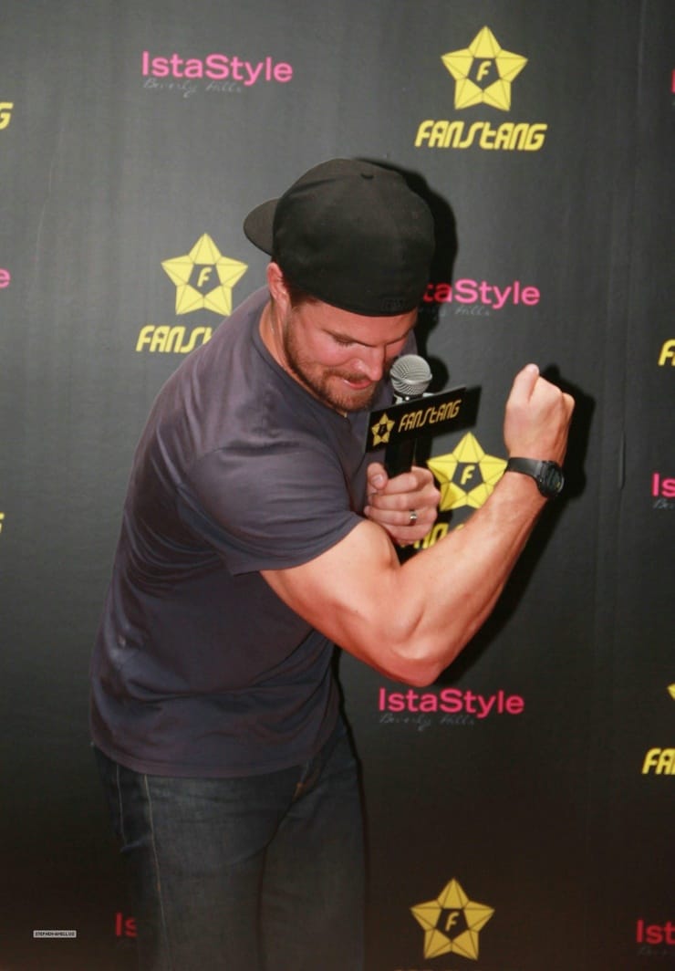 Stephen Amell