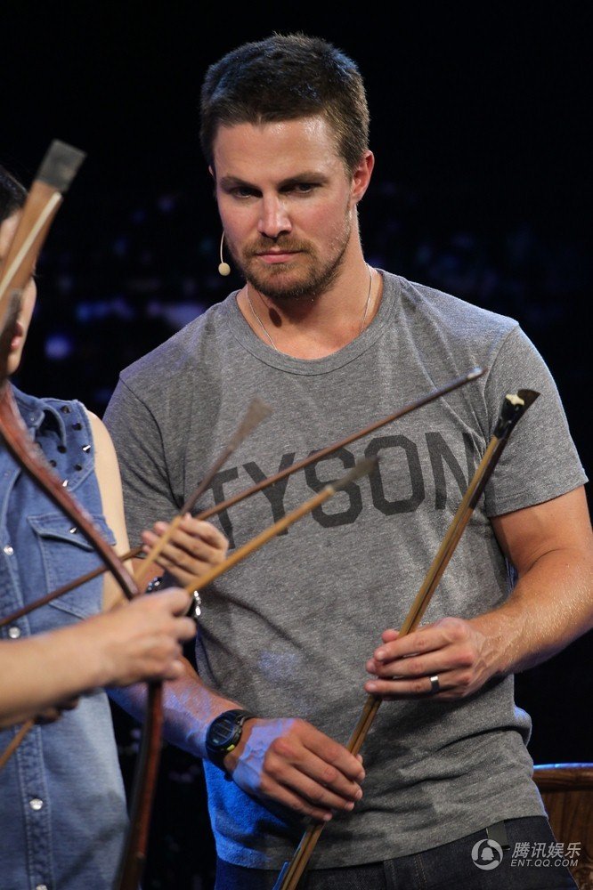Stephen Amell