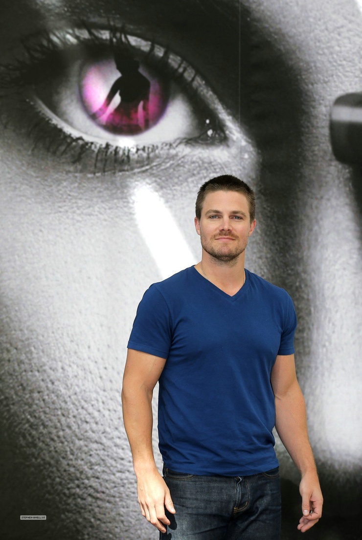 Stephen Amell