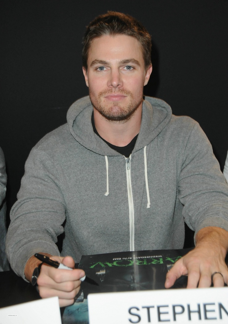 Stephen Amell