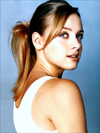 Rachel Skarsten Rachel Skarsten