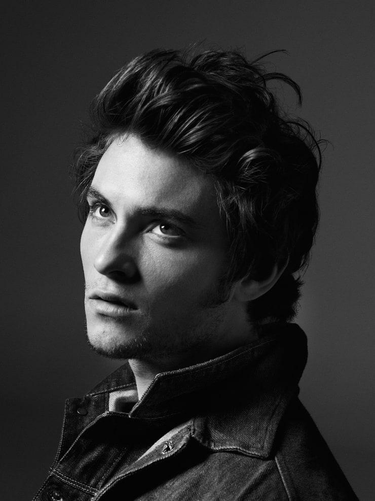 Shiloh Fernandez