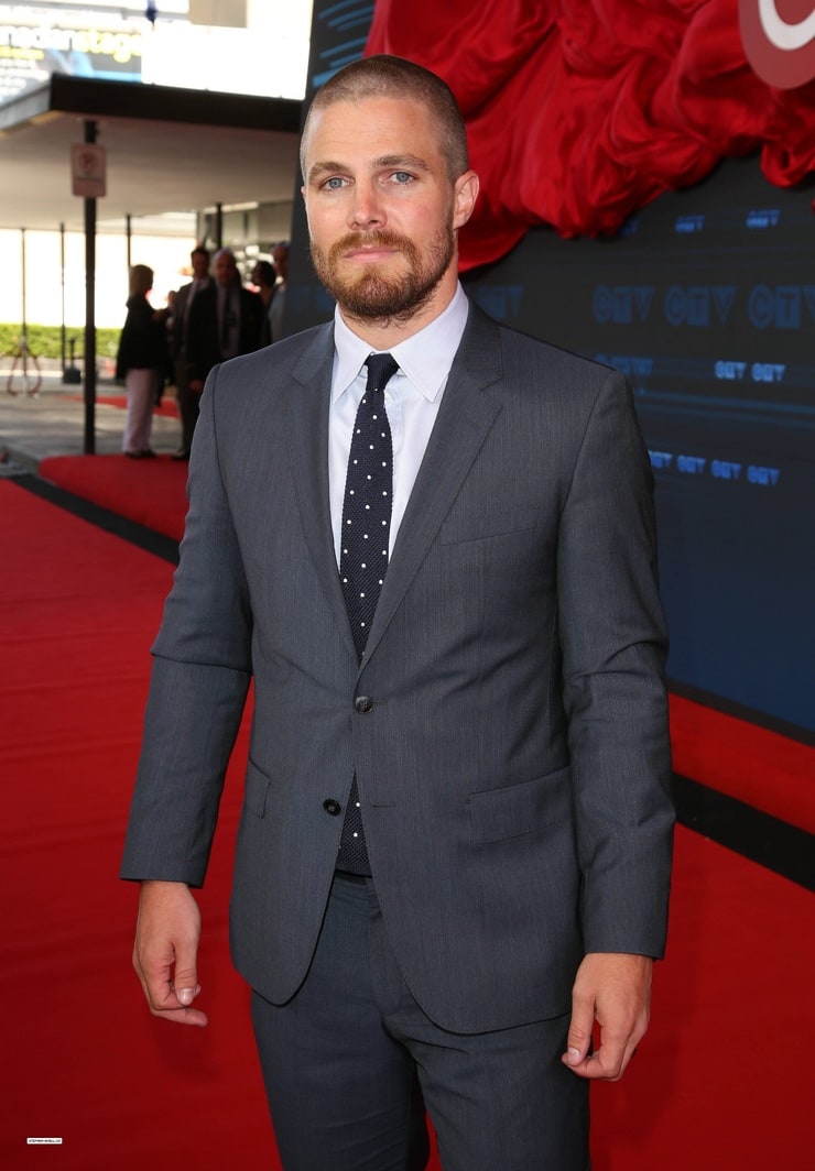 Stephen Amell