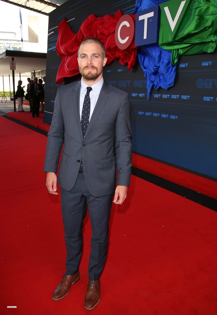 Stephen Amell