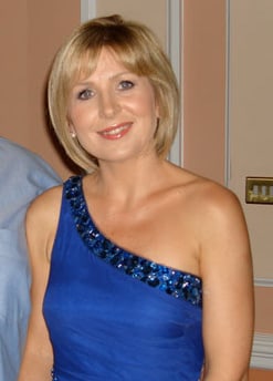 Sian Lloyd news girl