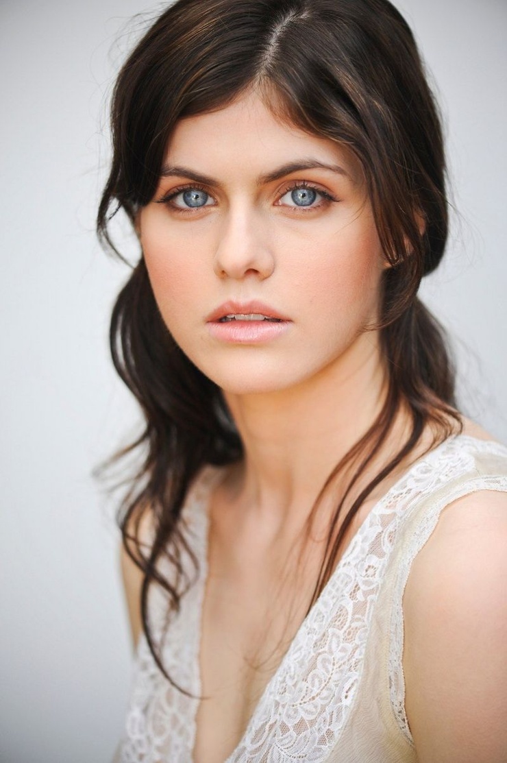 740full-alexandra-daddario.jpg