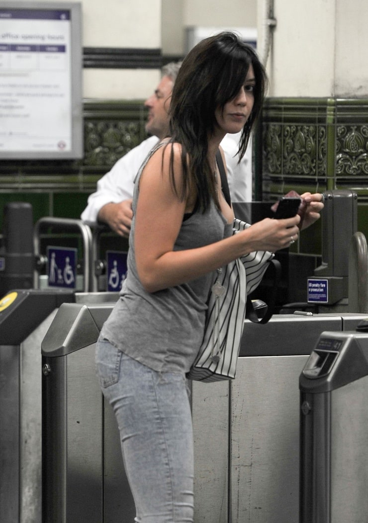 Daisy Lowe