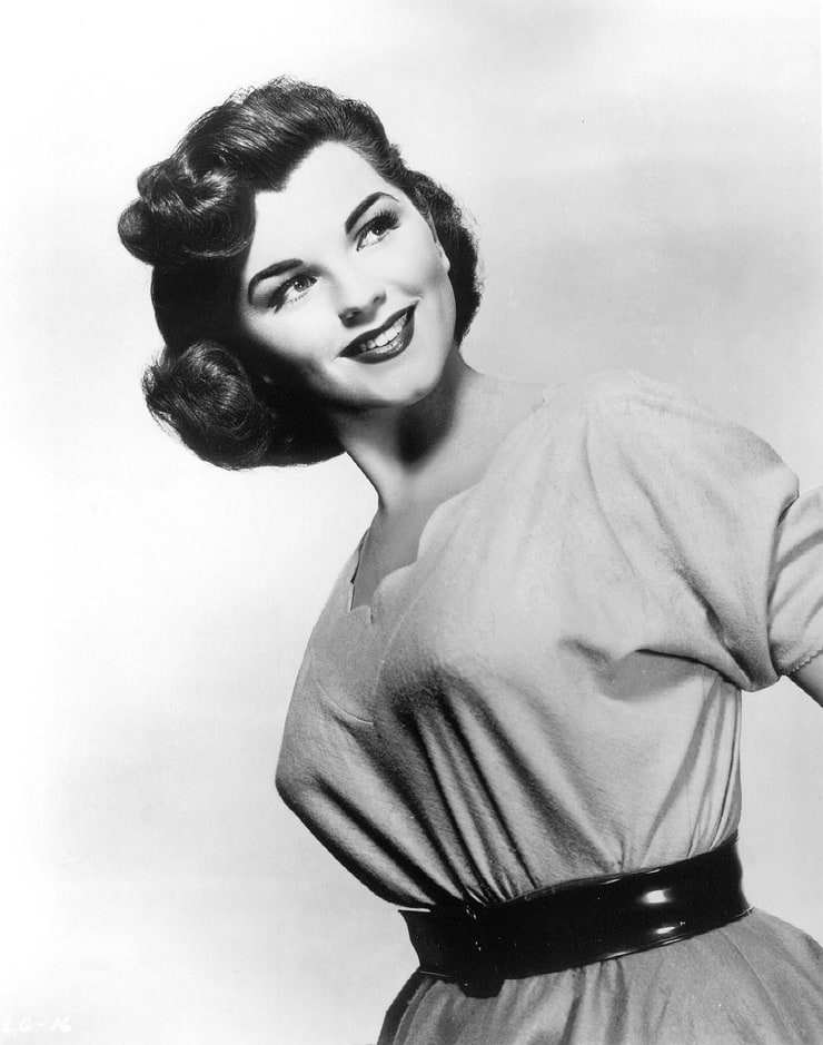 Lisa Gaye Lisa Gaye