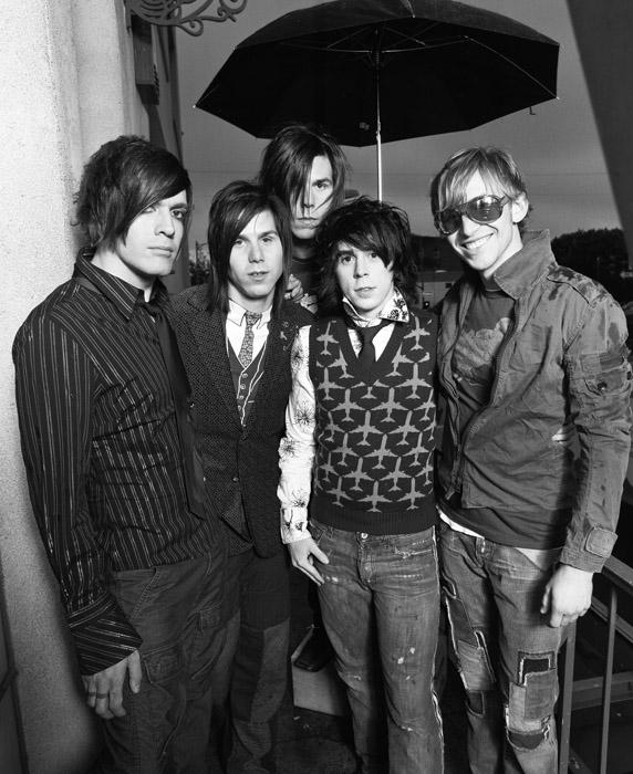Family Force 5