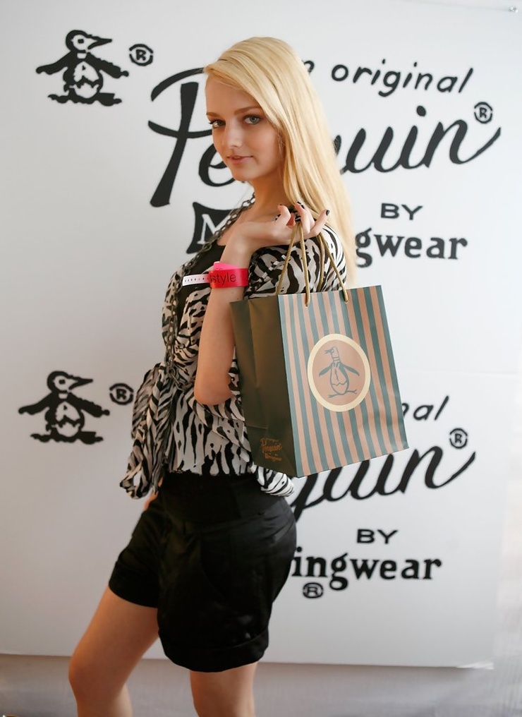 Lydia Hearst Lydia Hearst