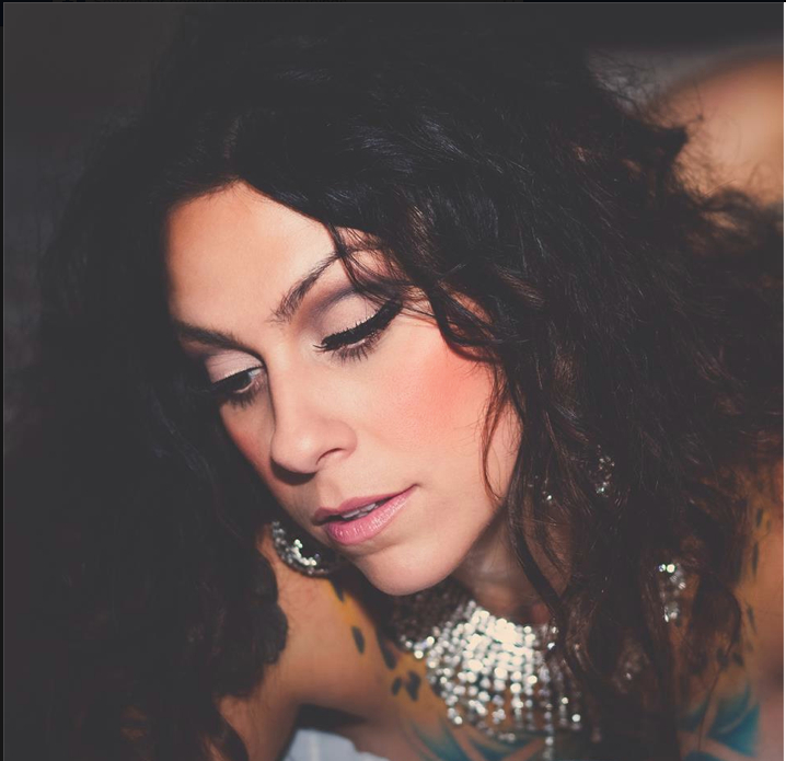 Picture Of Danielle Colby Cushman 