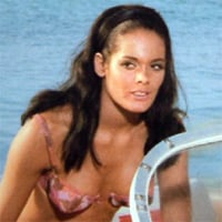 Martine Beswick