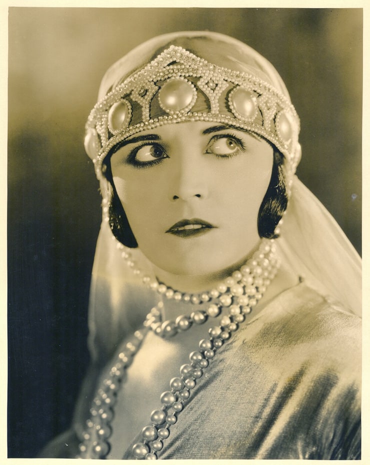 Pola Negri