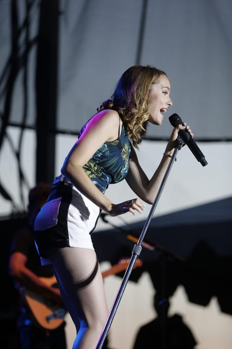 Bridgit Mendler