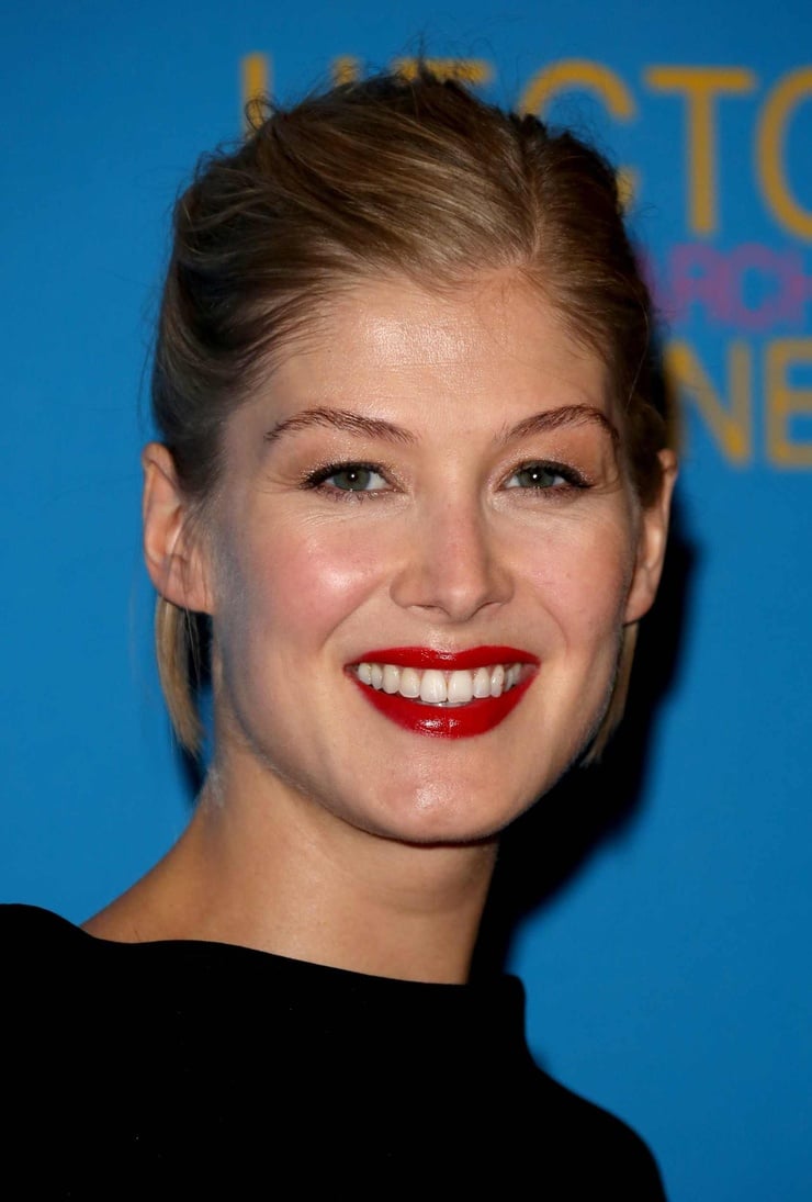 Rosamund Pike