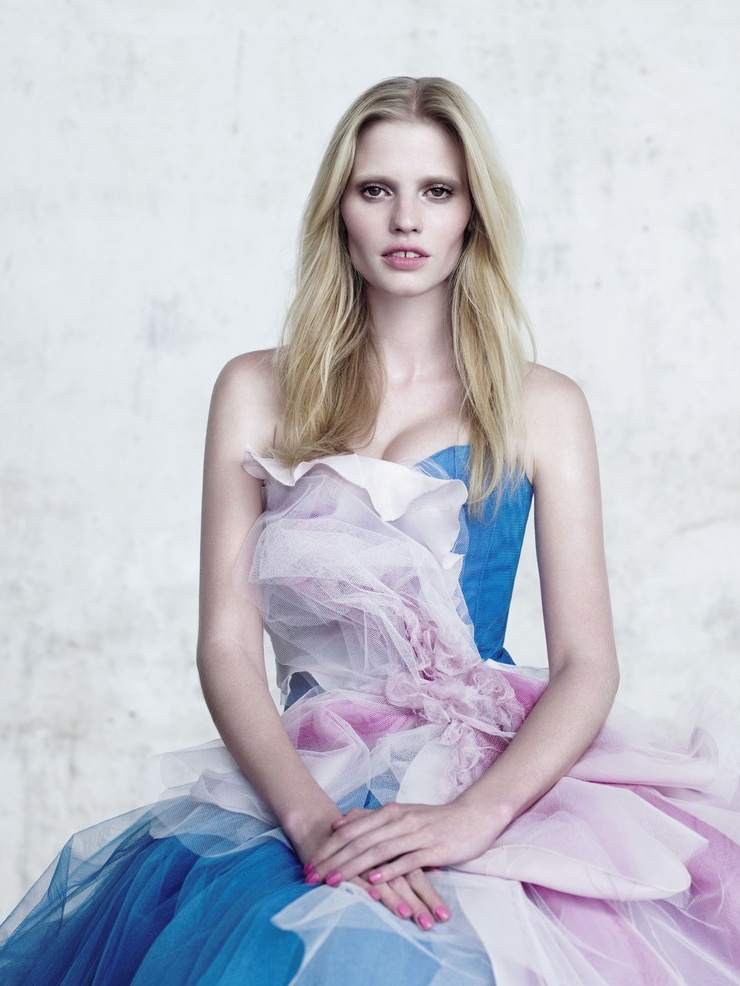Lara Stone