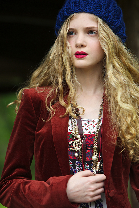 Elena Kampouris Elena Kampouris