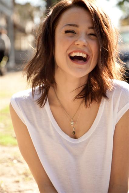 Kathryn Prescott.