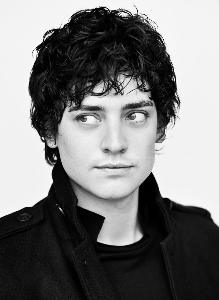 Aneurin Barnard