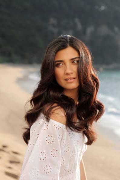 Tuba Büyüküstün Tuba Büyüküstün
