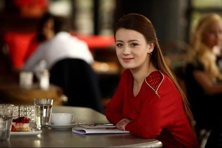 Gizem Karaca Gizem Karaca