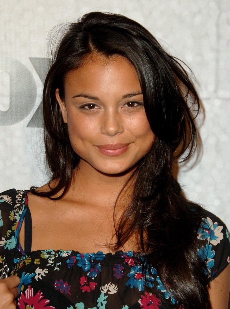 Nathalie Kelley