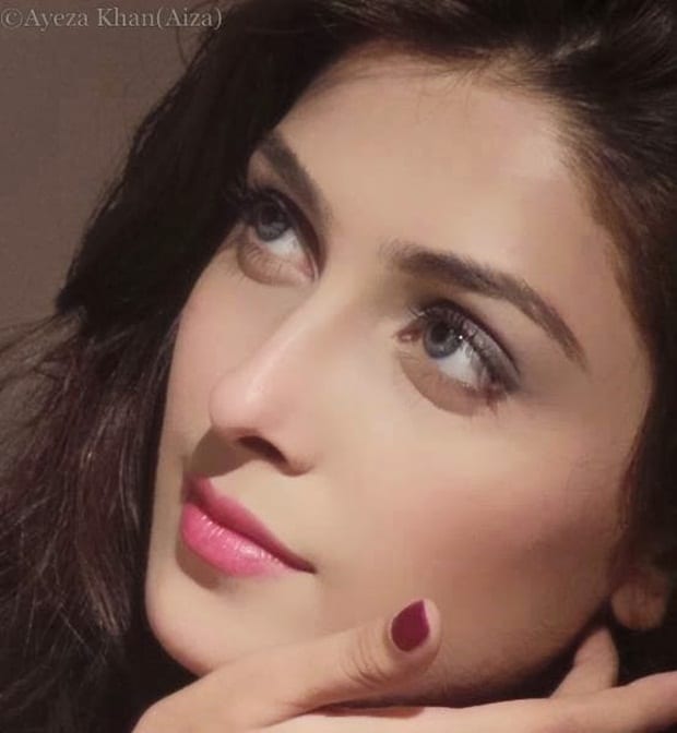 Ayeza Khan drops jaws in white as she shares pictures on second day of Eid