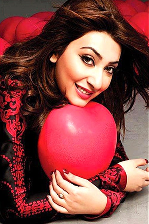 Ayesha Khan