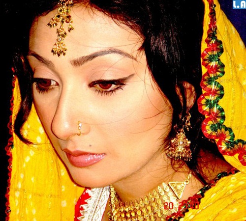 Ayesha Khan