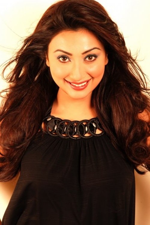 Ayesha Khan