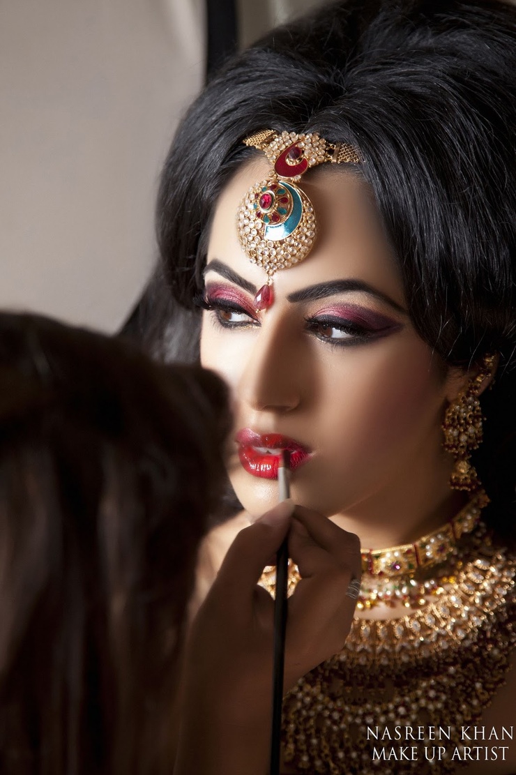 Nasreen Khan